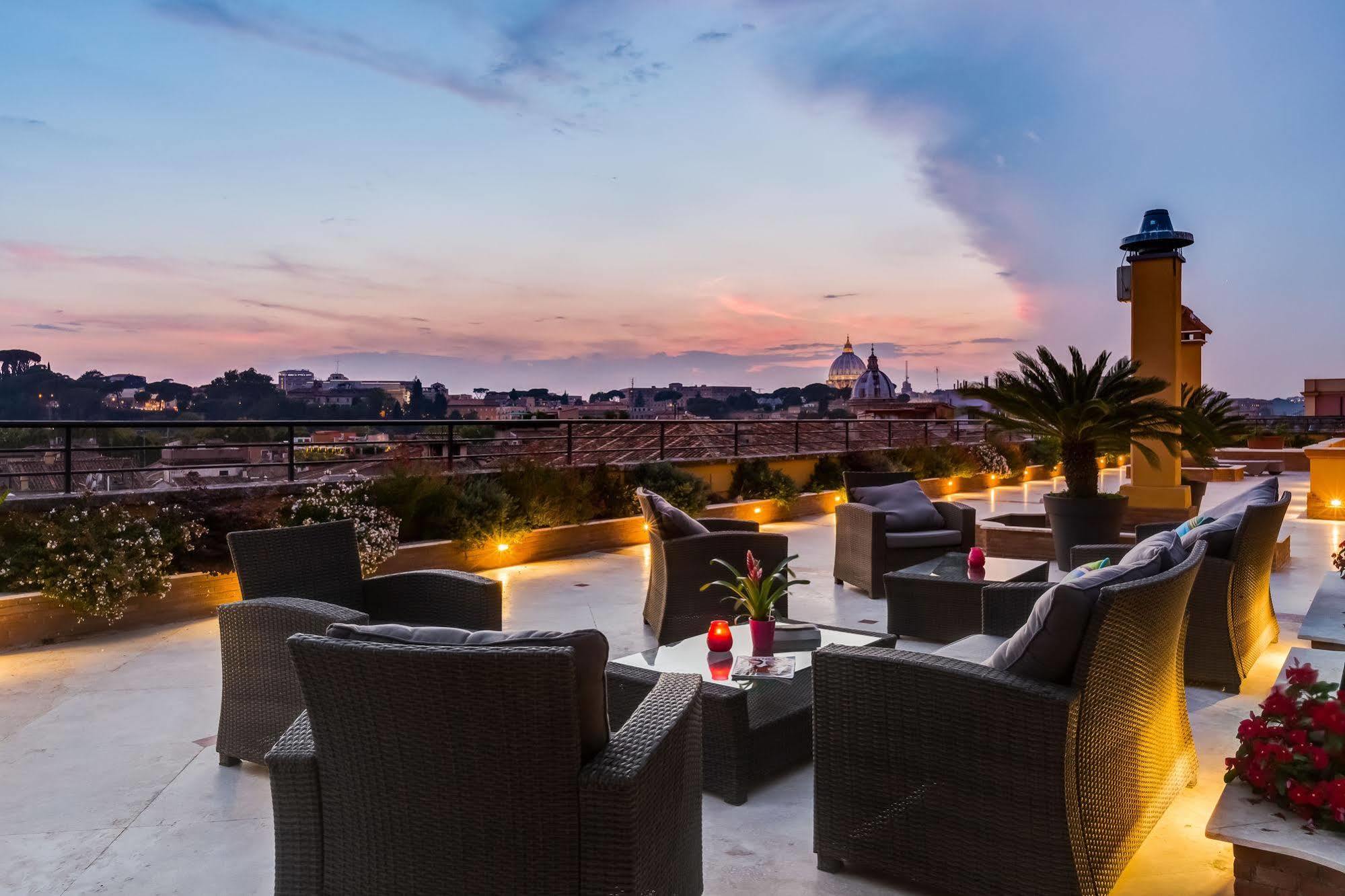 Navona Queen Rooftop Hotel Rome Exterior photo